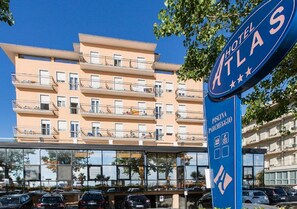 Front of property - Hotel Atlas (Rimini)