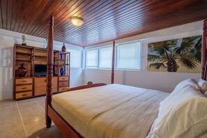 Vila Mewah, Beberapa Tempat Tidur, kolam renang pribadi, menghadap pantai | Brankas dan didekorasi berbeda-beda