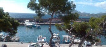 Front line apartment