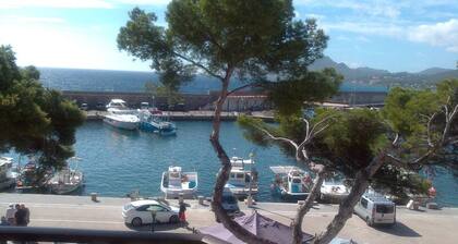 Front line apartment