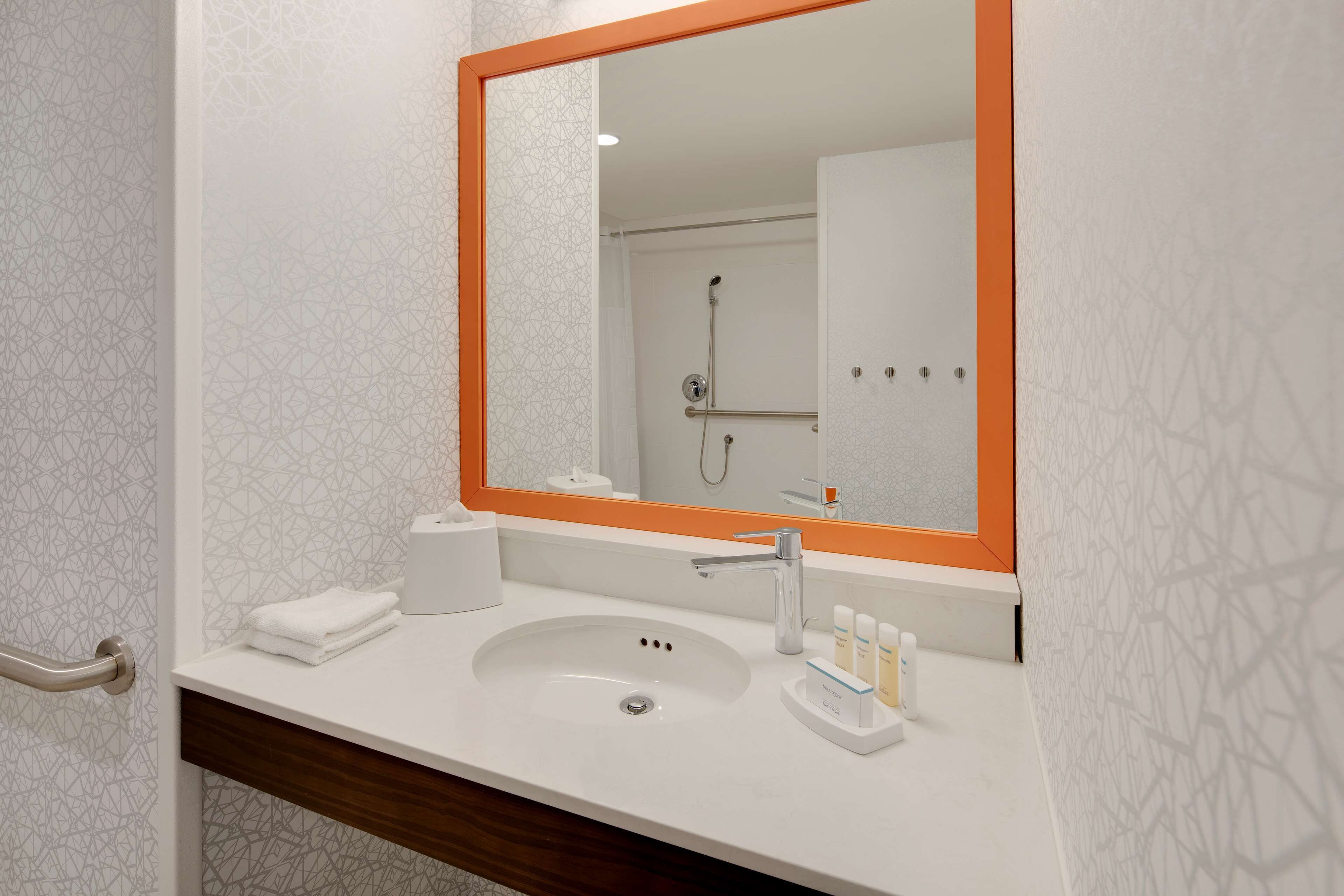 combined shower/bathtub