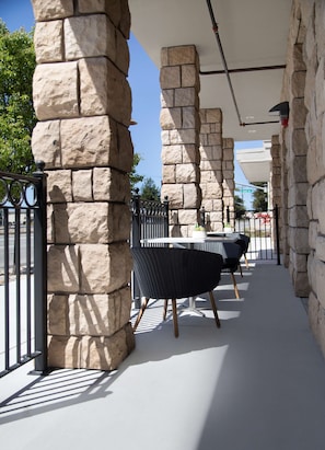Terrace/patio - Hampton Inn Santa Cruz West, CA (Santa Cruz)