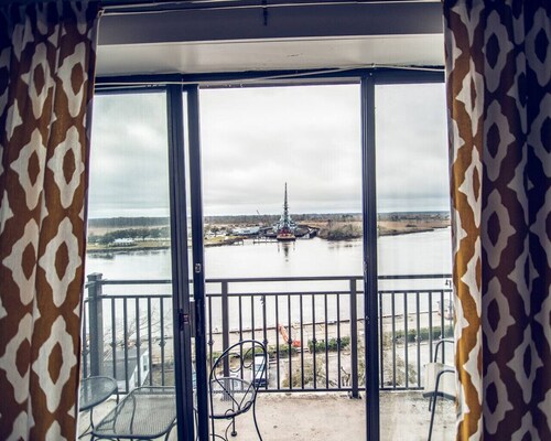 Water Street Retreat 14