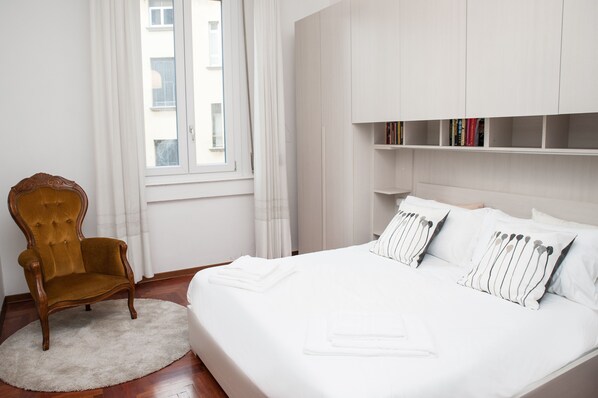 1 quarto, ferros/tábuas de passar roupa, Wi-Fi, roupa de cama