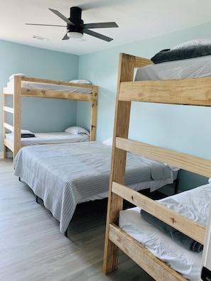 3 habitaciones, wifi gratis y ropa de cama