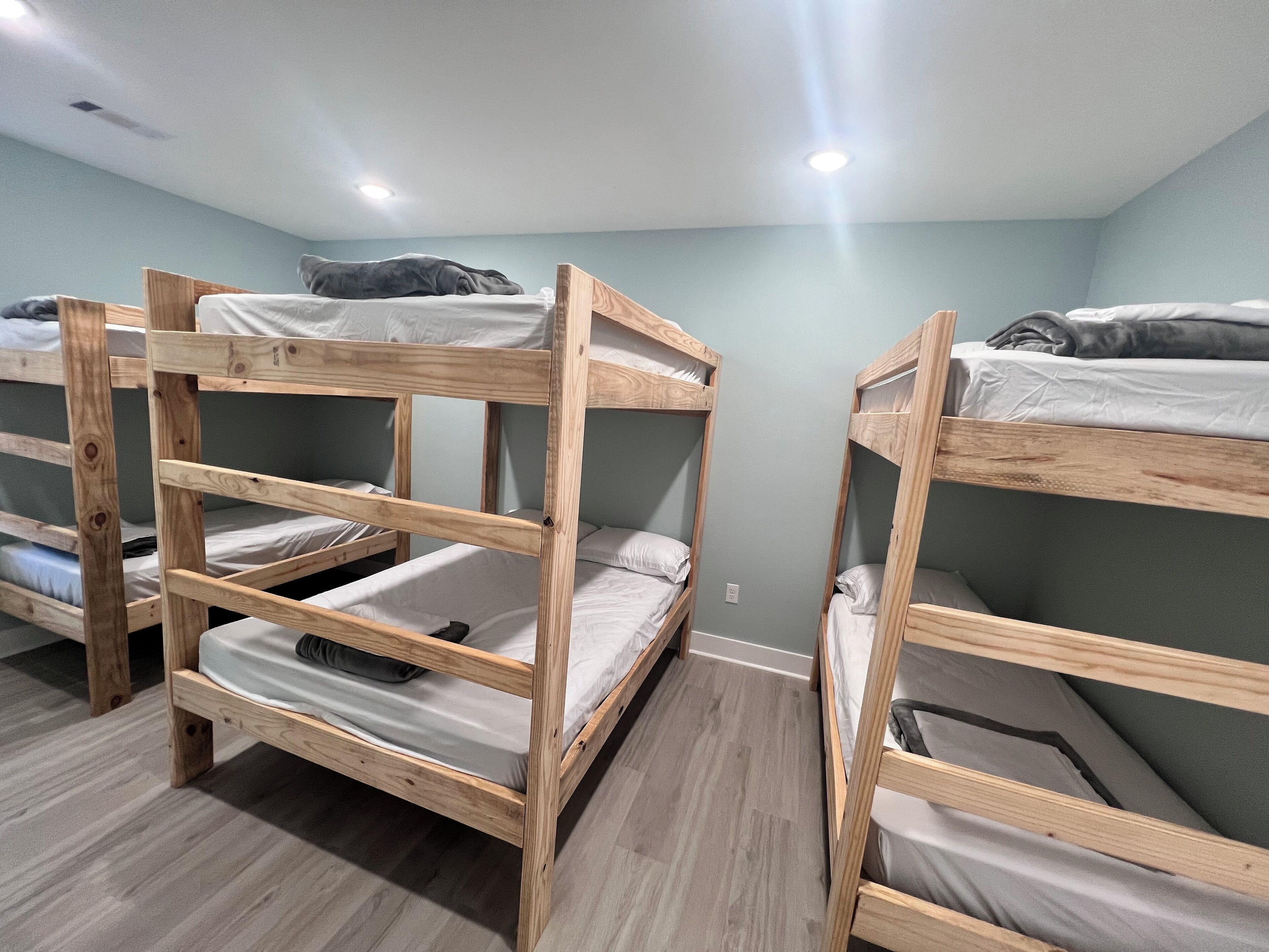 3 soverom, wi-fi (inkludert) og sengetøy