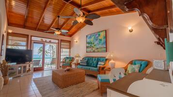 Appart'hôtel Luxe (Coral Bay Villas - Eagle Ray Suite) | Coffres-forts dans les chambres, décoration personnalisée