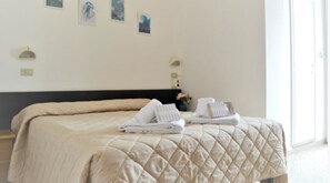 1 bedroom, in-room safe, blackout drapes, free WiFi