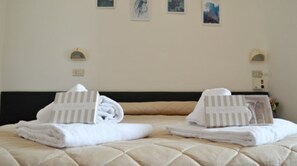 Coffres-forts dans les chambres, rideaux occultants, Wi-Fi gratuit