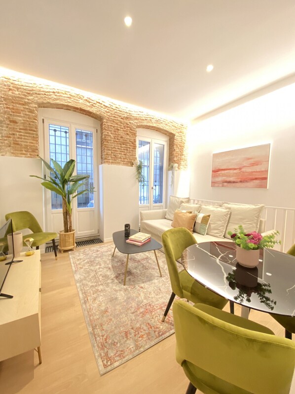 Télévision à écran plat