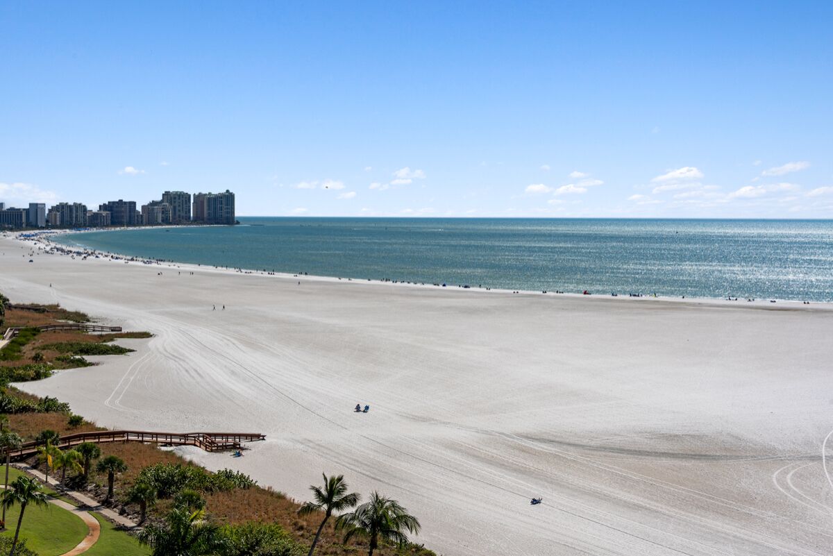 Beach Views for Miles from this 2BR/2BA Condo!
