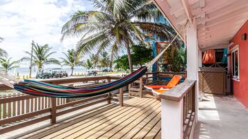 Family House, 2 Bedrooms, Beach View, Oceanfront | Balcony