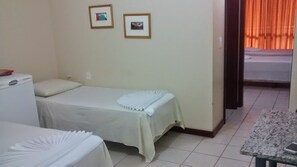 1 habitación, minibar, escritorio y wifi 