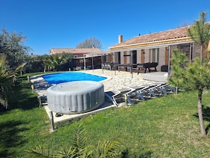 Utomhuspool
