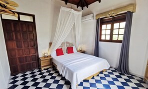 5 chambres, fer et planche à repasser, Wi-Fi, draps fournis