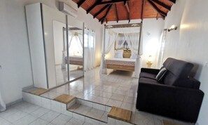 5 habitaciones, tabla de planchar con plancha, wifi y ropa de cama 