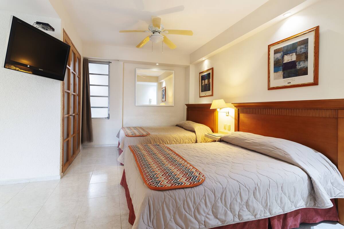Premium Suite | 1 bedroom, in-room safe, iron/ironing board, free WiFi