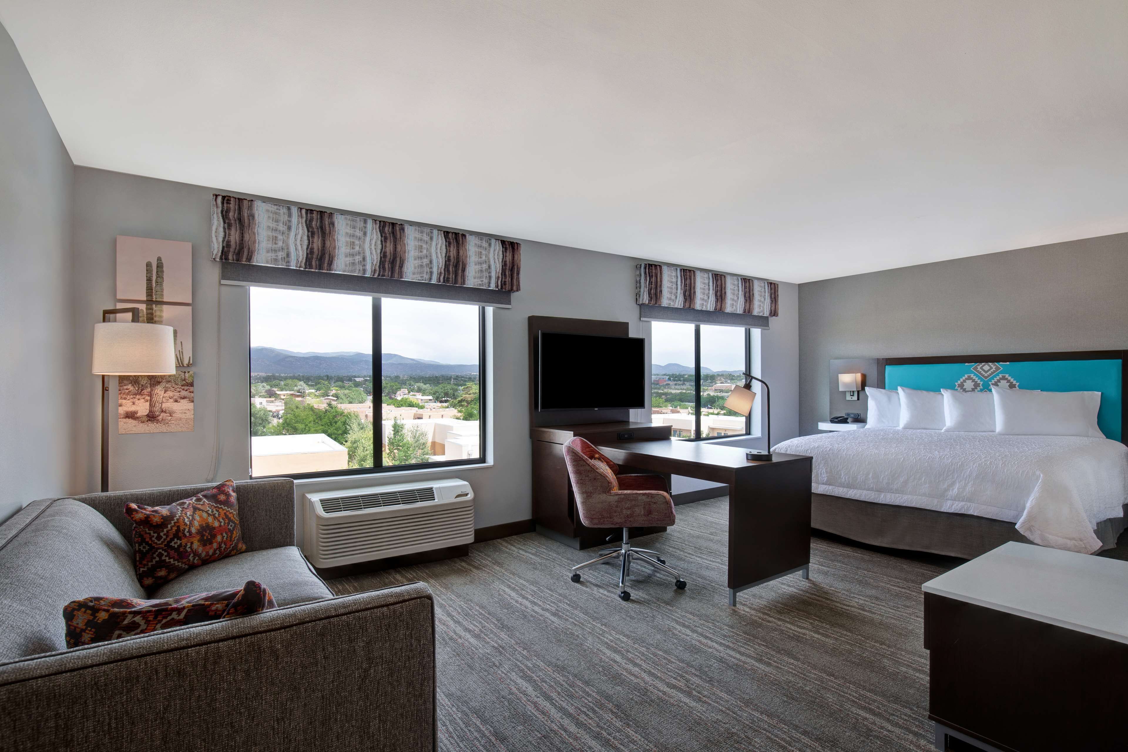 1 bedroom, hypo-allergenic bedding, desk, laptop workspace