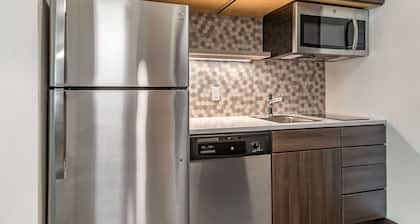 MainStay Suites Waukee - West Des Moines