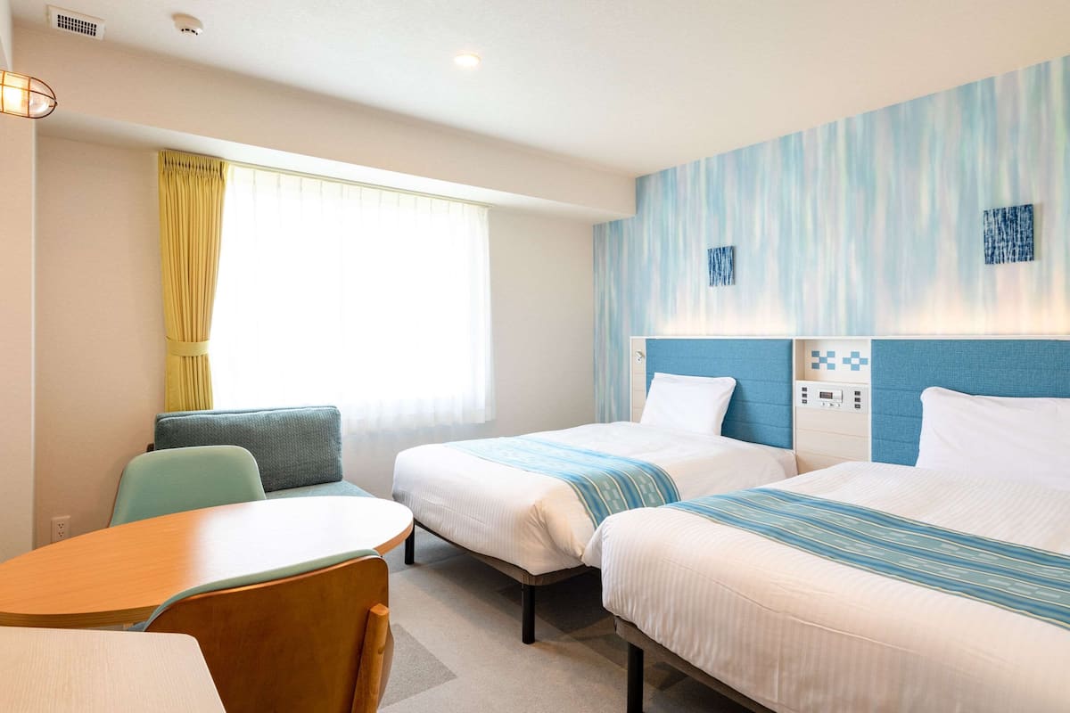 Superior Room, 2 Twin Beds, Non Smoking | In-room safe, desk, blackout drapes, soundproofing
