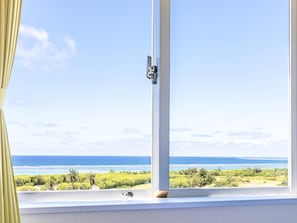 Premium bedding, in-room safe, desk, blackout drapes - Comfort Hotel Ishigaki Island (Ishigaki)