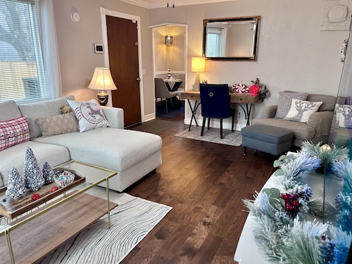 Tacoma NE / Browns Point 3 makuuhuoneen koti