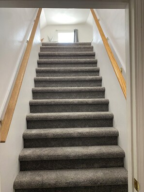 Interior -  Mount Rainier View 3 bedroom home NE Tacoma/Browns Point (Tacoma)