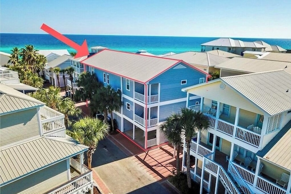 Just Steps to PRIVATE Beach ~ Private Pool ~ Lots of Space to Social Distance