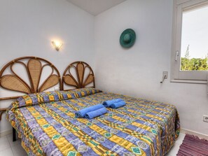 3 bedrooms, travel cot, free WiFi