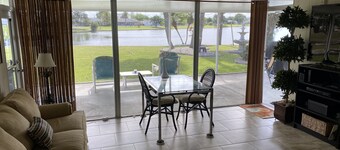 Swan Lake House in Sun City Center with 60' Screened Lanai