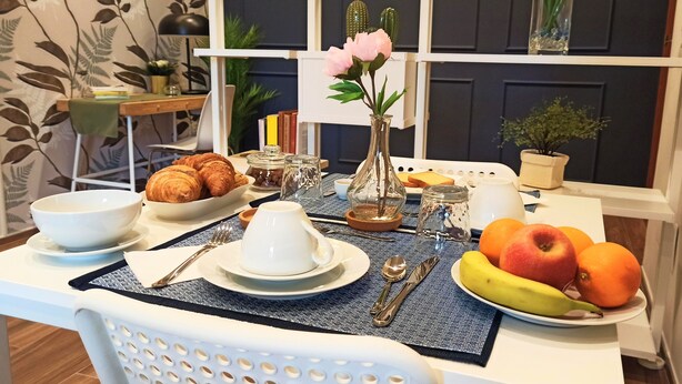 Café da manhã com buffet grátis todos os dias