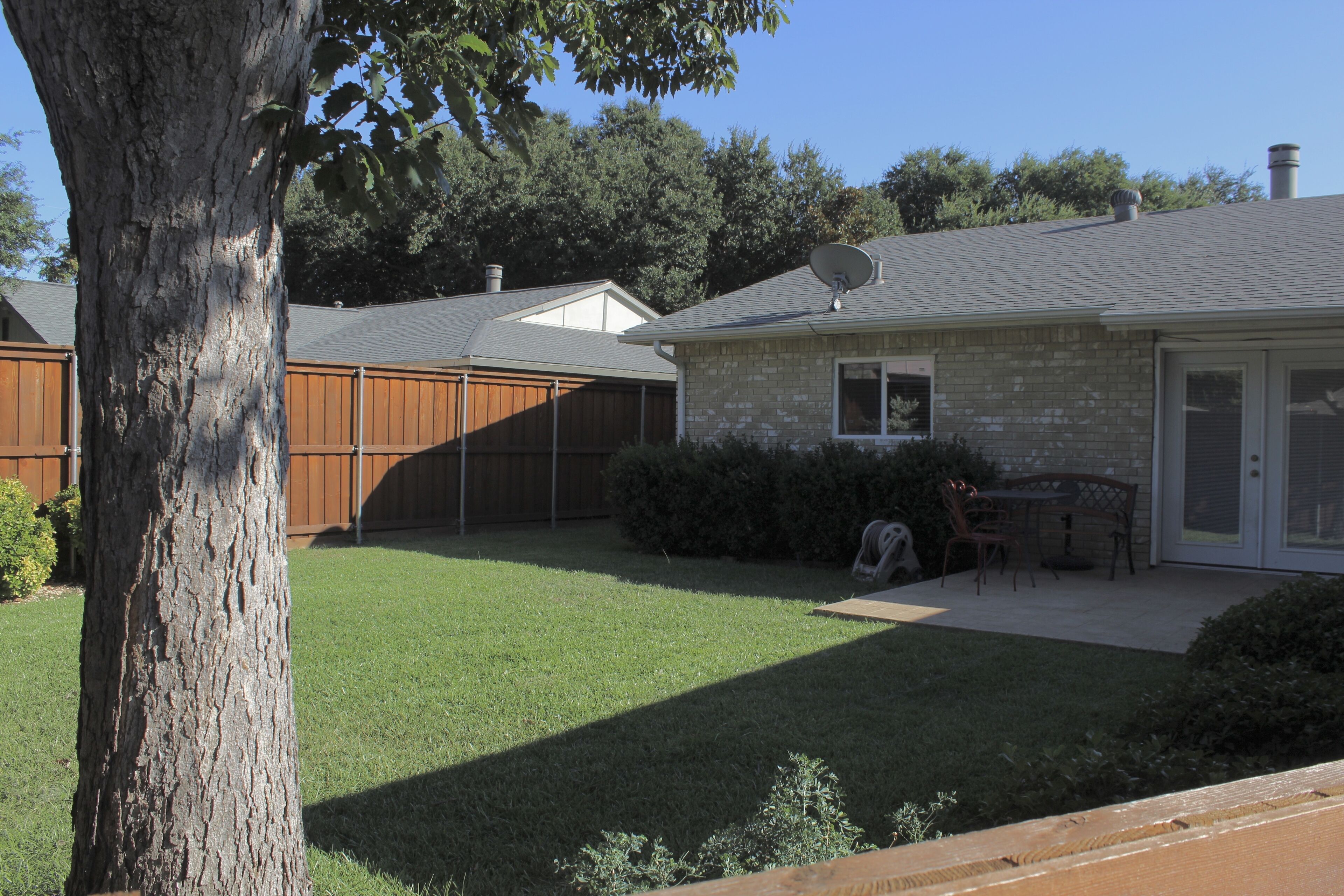 Pleasant Home w/ 3 Comfy BR + Spacious Backyard (PET Friendly)