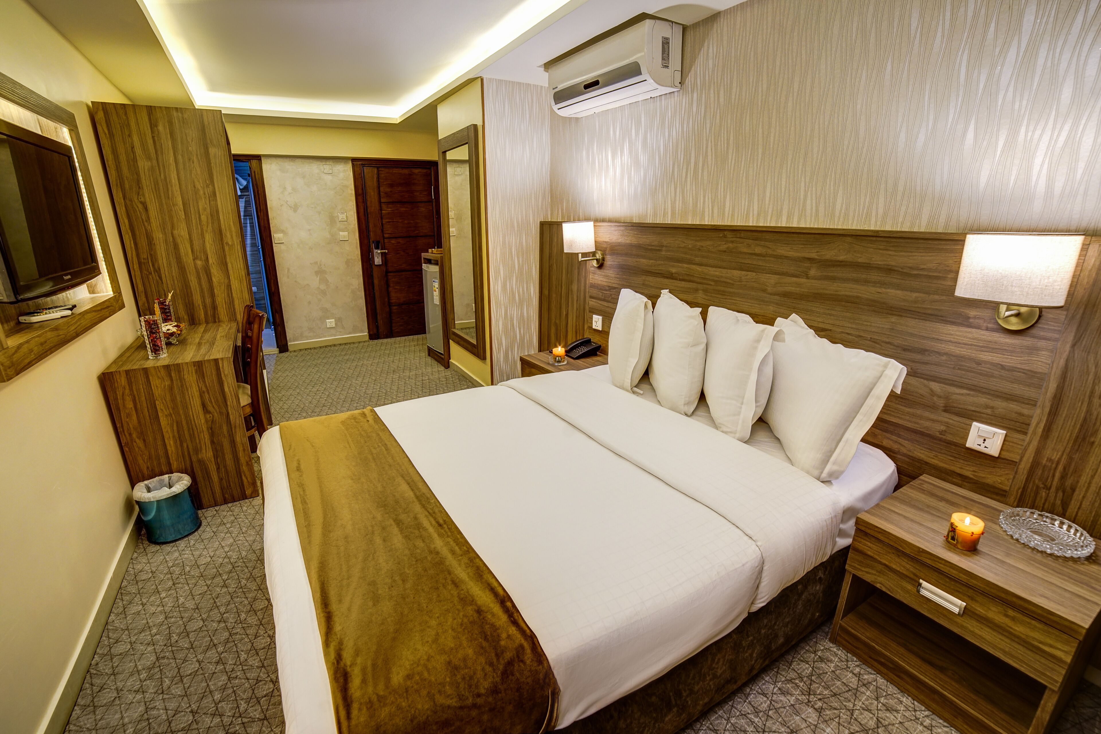 deluxe single room | premium bedding, minibar, in-room safe, individually decorated