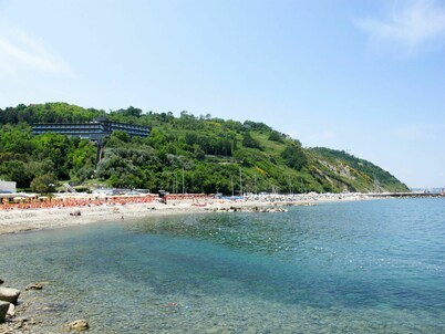 Nice apartment for 4 people with WIFI, pool, A/C, TV, patio, pets allowed and panoramic view