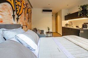 Fer et planche Ă repasser, Wi-Fi, draps fournis