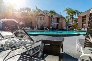 Studio (Double bed studio with community pool) | Pool