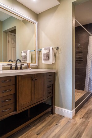 Bathroom - Palm Studio by Orlando Short Term (Kissimmee)