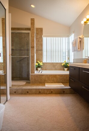 Ferienhaus | Badezimmer | Kostenlose Toilettenartikel, Handtücher