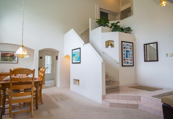 House | In-room dining