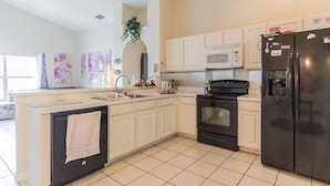 House (Private Pool house with game room, ne) | Private kitchen - Enchanted Villa by Orlando Short Term (Kissimmee)