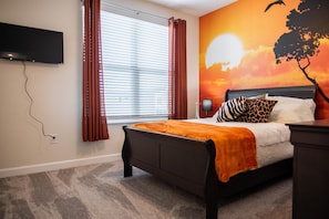 Casa (Champion Gate Resort.. Game room, pri) | 5 habitaciones, tabla de planchar con plancha y wifi gratis