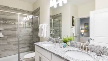 Casa (Champions Gate Resort, game room, the) | Bagno | Asciugamani