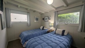 3 chambres, fer et planche à repasser, Wi-Fi gratuit, draps fournis