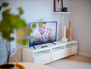 Apartment, Accessible, Private Bathroom | Lounge - Nest Easy - Alpha House (Northampton)