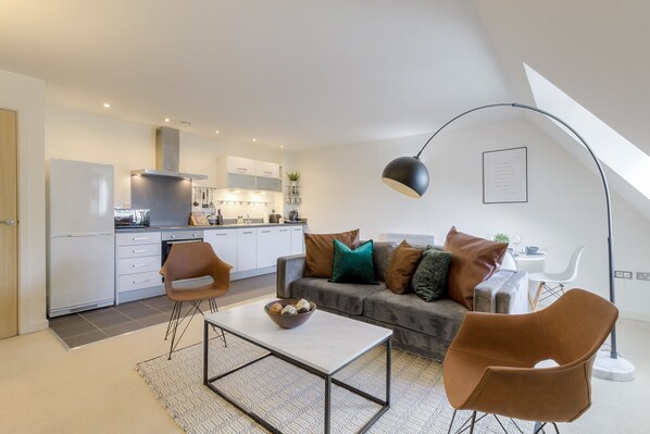 Lounge - Nest Easy - Alpha House (Northampton)