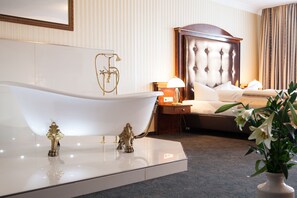 Suite, Private Bathroom