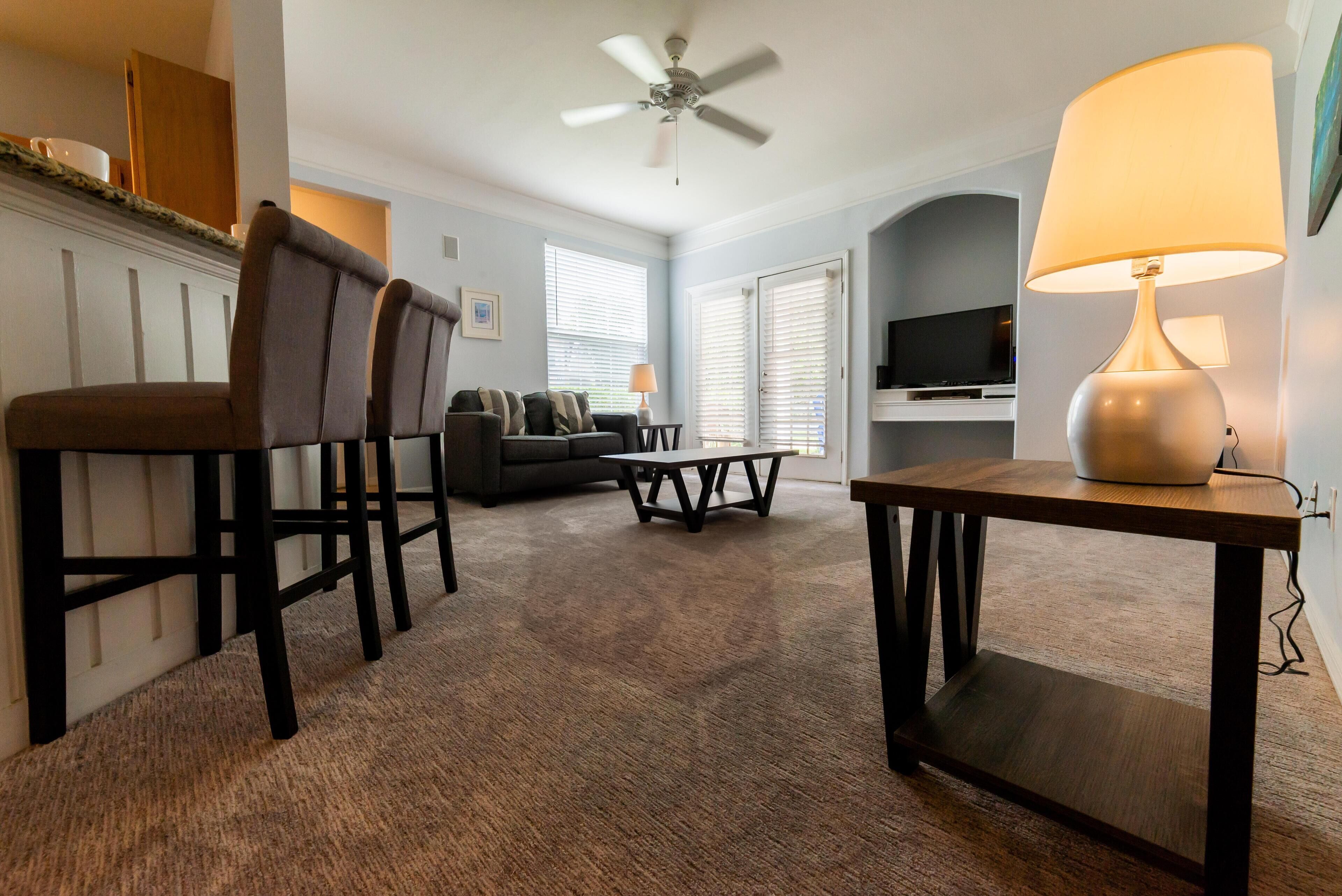 Lägenhet (Cozy apartment only miles from Disney) | Vardagsrum | Tv