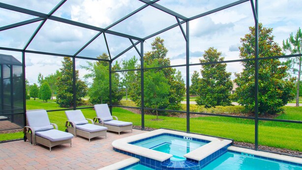 9 bedrooms, iron/ironing board, WiFi (free) - Champion Gate Villa by Orlando Short Term (Davenport)