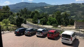 Free self-parking - Ristorante Pizzeria Il Drago Verde (San Benedetto Val di Sambro)