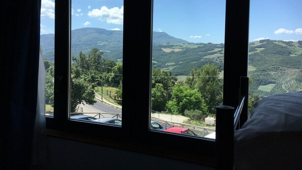 View from room - Ristorante Pizzeria Il Drago Verde (San Benedetto Val di Sambro)